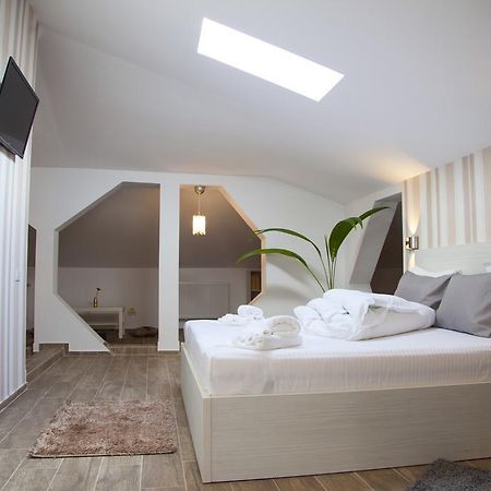 Hotel Nova Residence Popesti-Leordeni Cameră foto